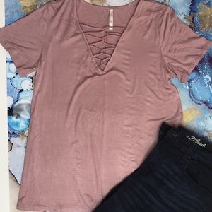Active USA Blush Pink Criss Cross V Neck Top | Soft Knit Short Sleeve | Size L